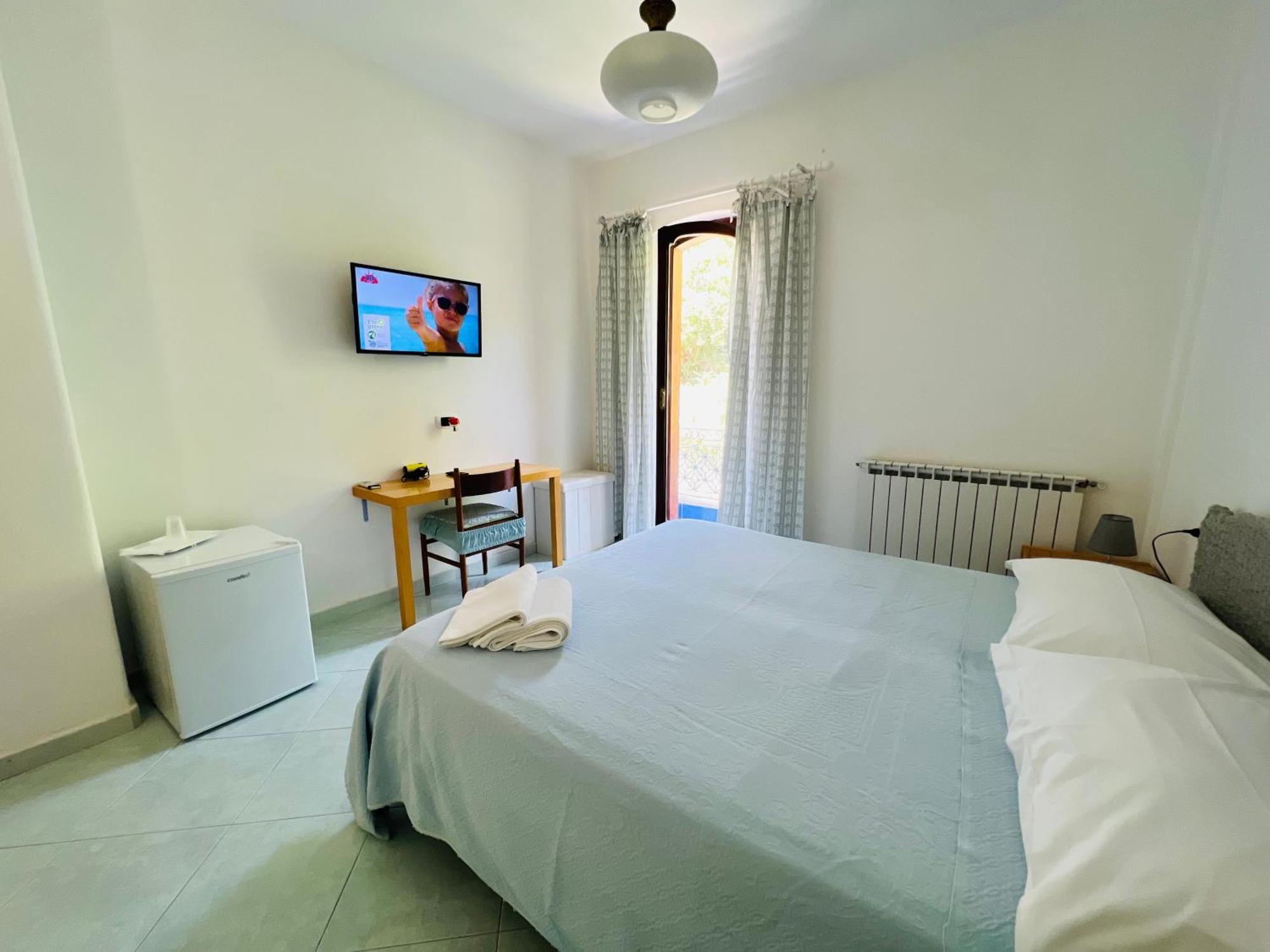 Thomas Bb Conduzione Familiare 2* Forio di Ischia